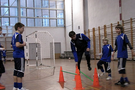 piłkarski trening zima 2010 - na sale